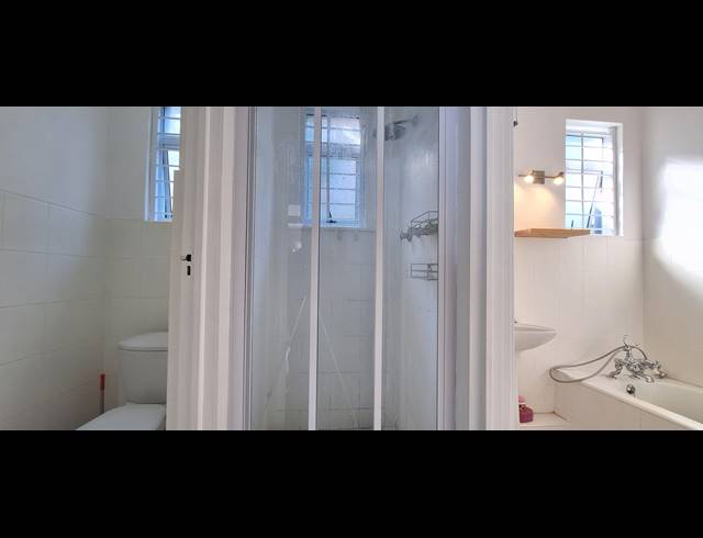 2 BEDROOM APARTMENT FOR SALE IN GLENWOOD